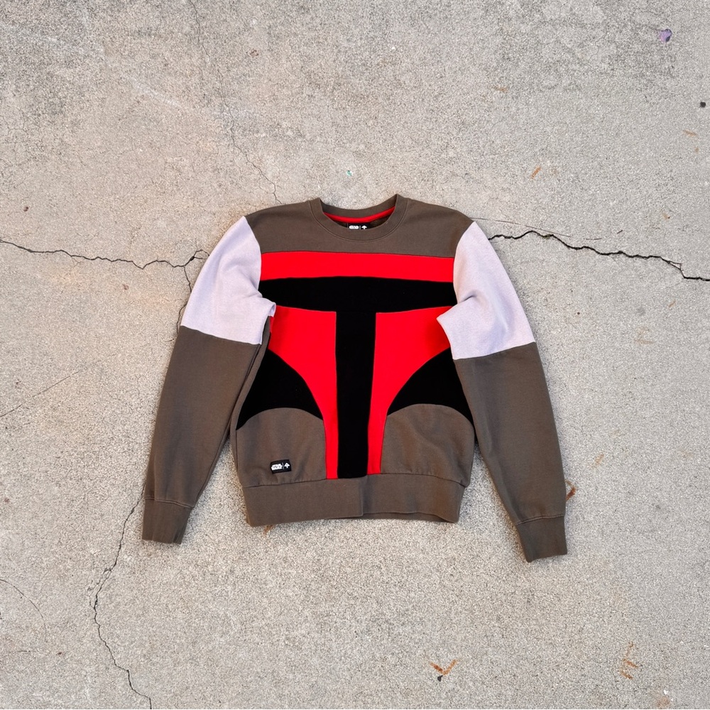 ⭐ Star Wars Boba Fett Crewneck – Rare & Unique Design! ⭐